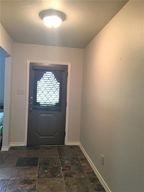 200 Valley View Trl - Photo 3 of 17