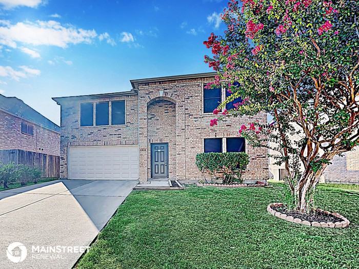 2218 Bantry Ln - Photo 2 of 23