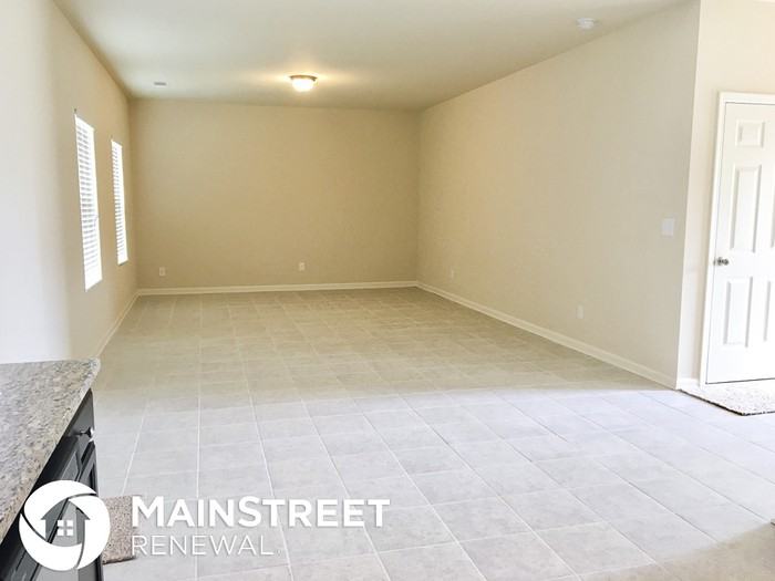 694 Independence Ave - Photo 3 of 13