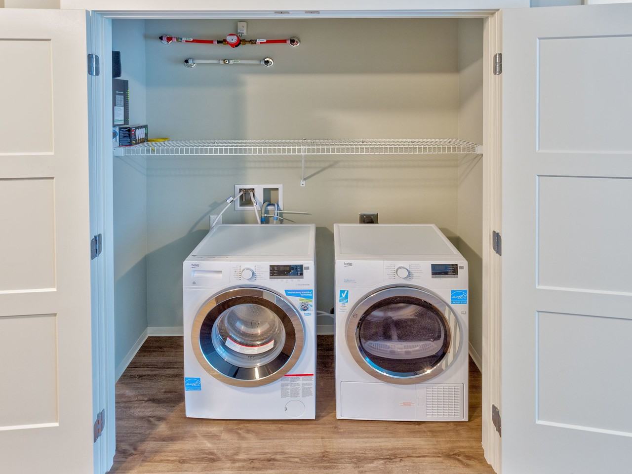 Mahogany Manor Apartments 1300 Mahogany Ave, Bellingham, WA 98226