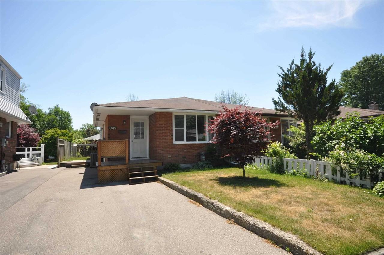 345 Kinmount Crescent, Oshawa, ON L1J 3T8 4 Bedroom House for 2,400