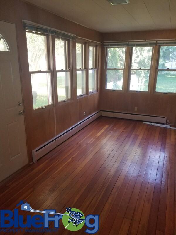 479 Ernest St - Photo 3 of 22