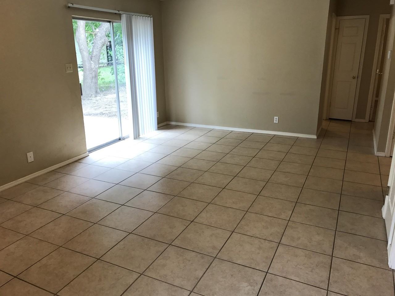 417 Live Oak St #1 - Photo 2 of 16