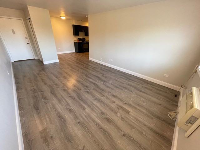 517 S Milwaukee Ave #517-05 - Photo 4 of 7