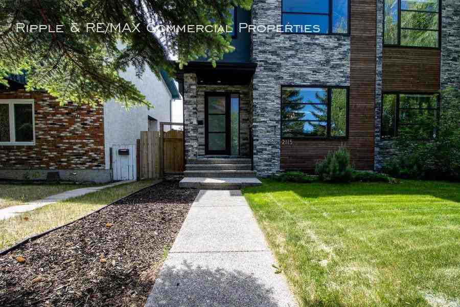 2115 51 Ave Sw - Photo 2 of 39