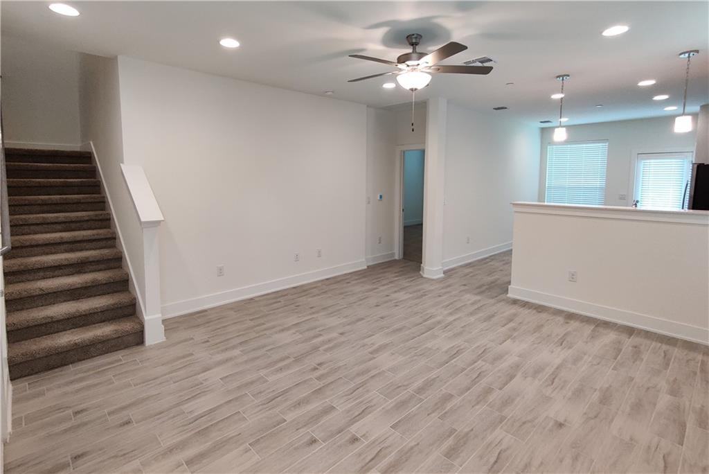 11301 Gadsen Ln - Photo 2 of 22