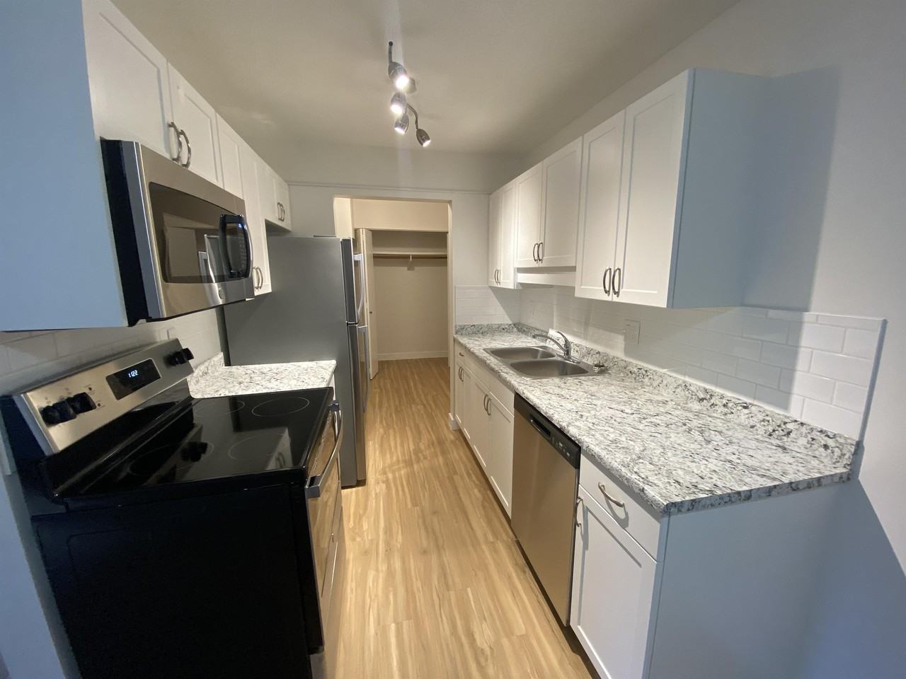101 - Photo 2 of 19