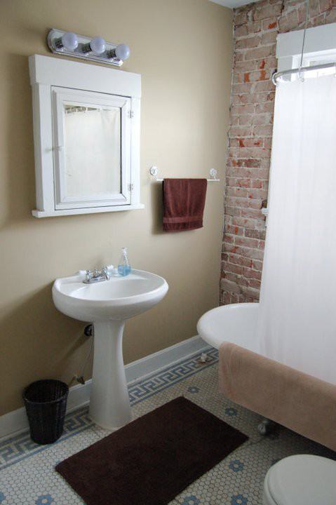 3529 Central St Apt 2n #2N - Photo 5 of 10