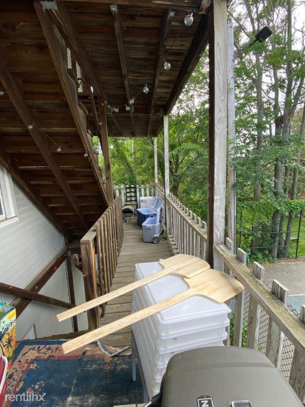 5 5 Lowell Cir 2