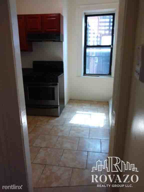 210 Central Ave - Photo 2 of 14