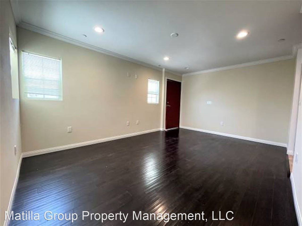 8754 Reading Ave - Photo 3 of 10