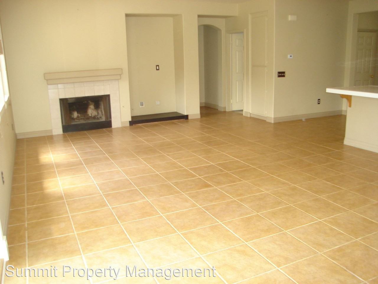 1132 Sonia Dr - Photo 3 of 13