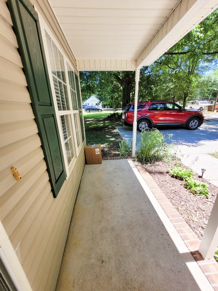 539 N Taylor St - Photo 2 of 21
