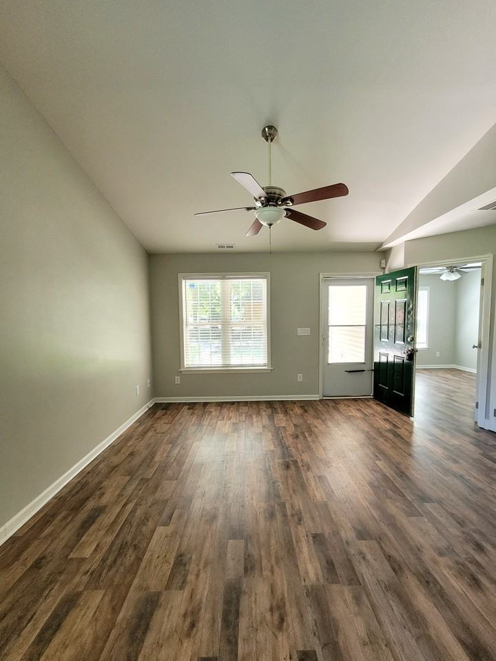 539 N Taylor St - Photo 5 of 21