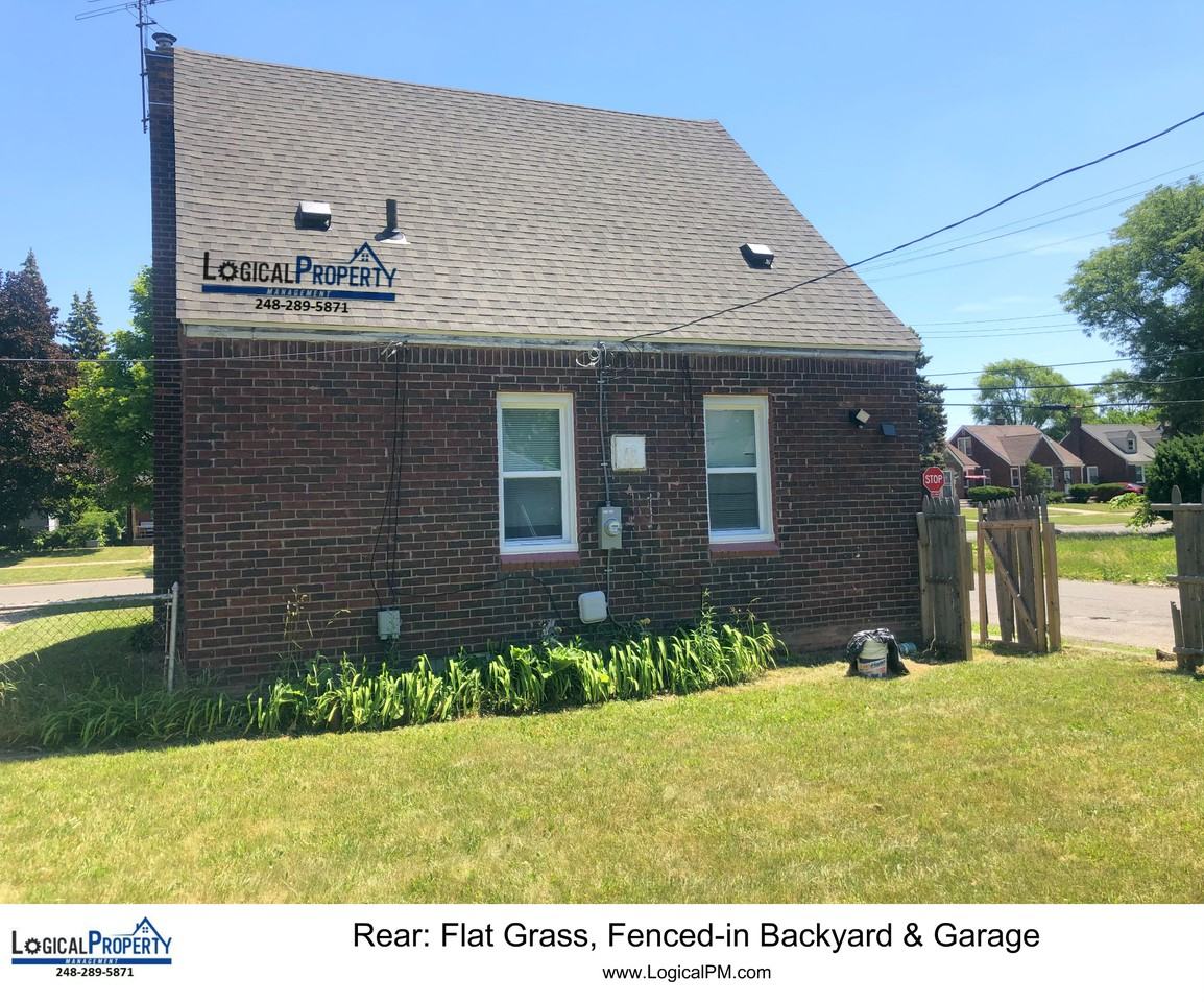 19303 Fairport St - Photo 2 of 10
