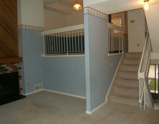 1053 Millbourne Road East Nw - Photo 3 of 6