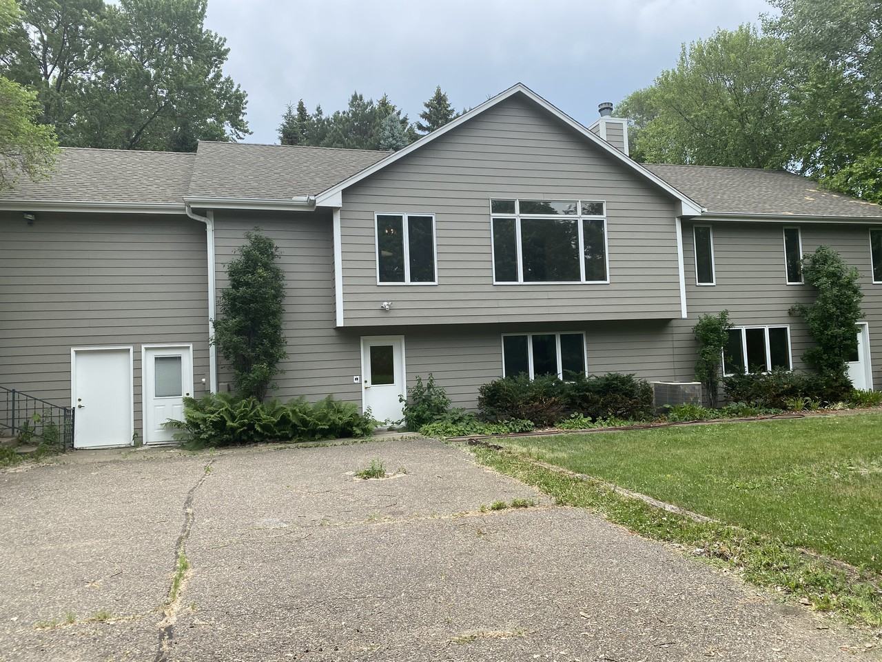 4626 Linnea Ln - Photo 2 of 50