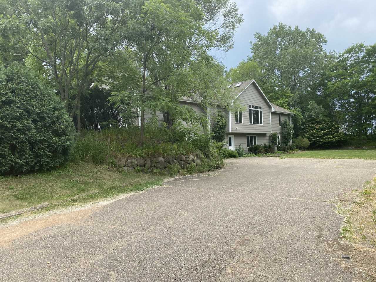 4626 Linnea Ln - Photo 7 of 50