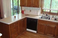 8 Fairway Dr - Photo 3 of 7