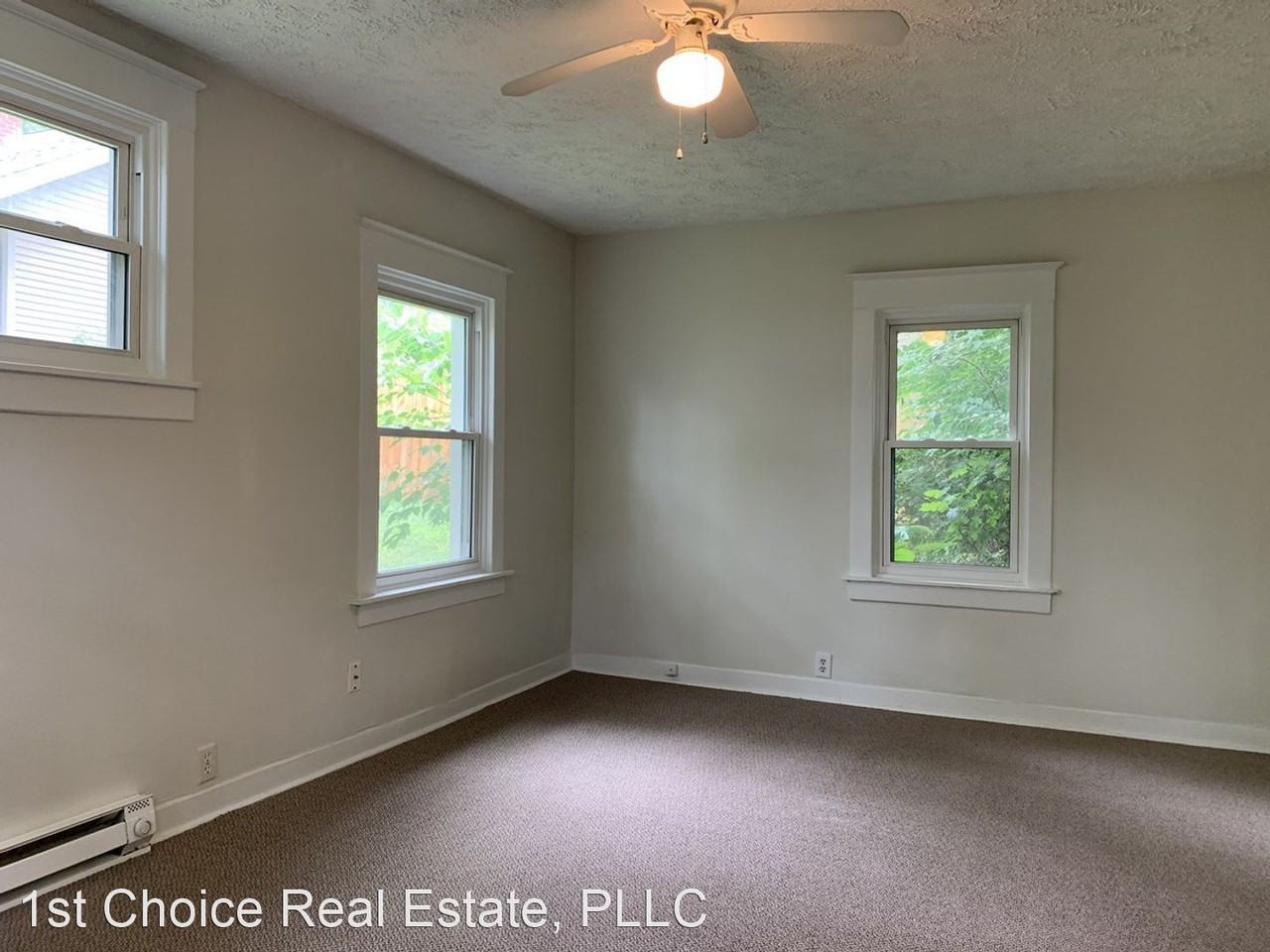 1222 Parkview St - Photo 3 of 12