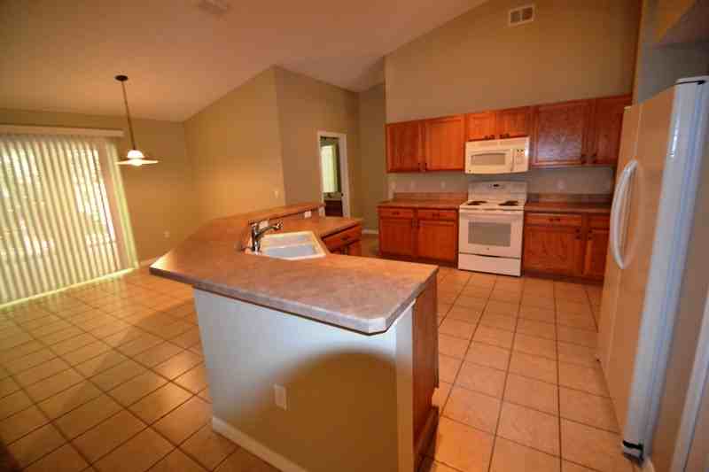 1488 Bent Oaks Blvd - Photo 3 of 7
