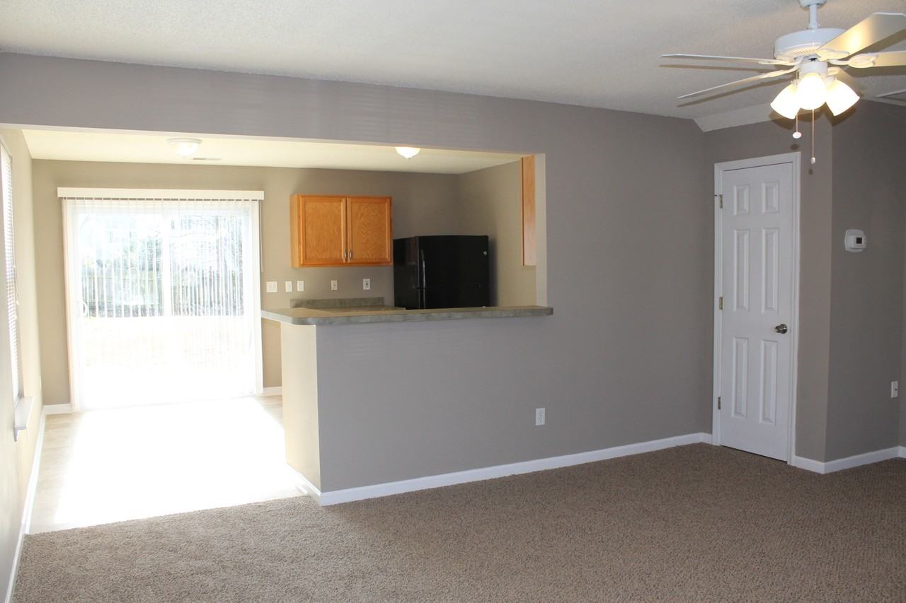 108 Springway Dr - Photo 3 of 15