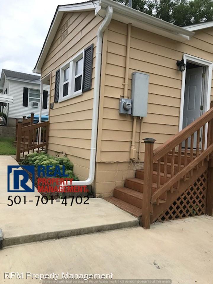 417 Woodlawn Ave - Photo 3 of 32