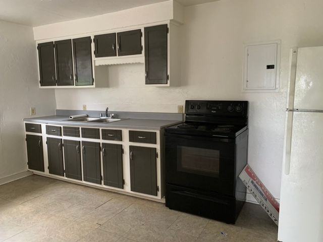 3216 3216 West Cervantes Street - 3 - Photo 3 of 4