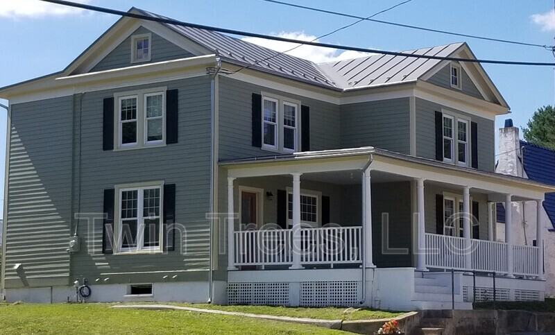 6029 Main St - Photo 3 of 8