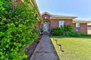 featured image of 2912 Devonshire Dr #1