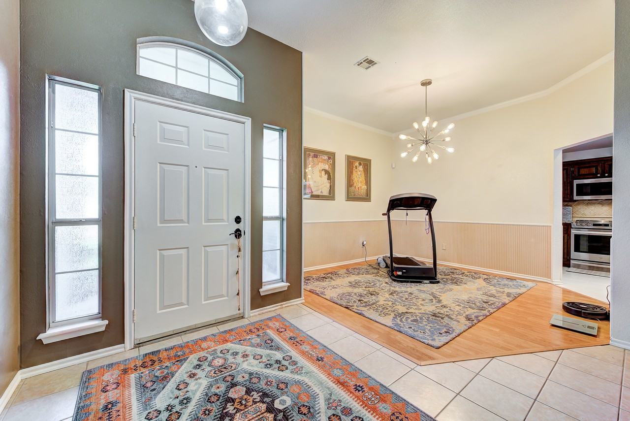 2912 Devonshire Dr #1 - Photo 3 of 29