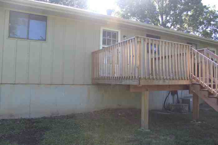 422 Jamison St - Photo 2 of 4