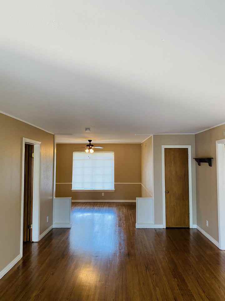 4301 Nw 21st Ter #1 - Photo 3 of 8