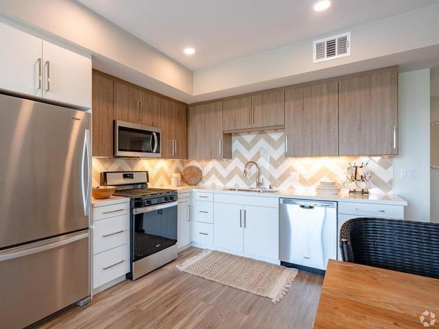 3909 San Fernando Rd - Photo 6 of 42