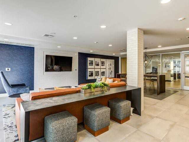 3909 San Fernando Rd - Photo 7 of 42