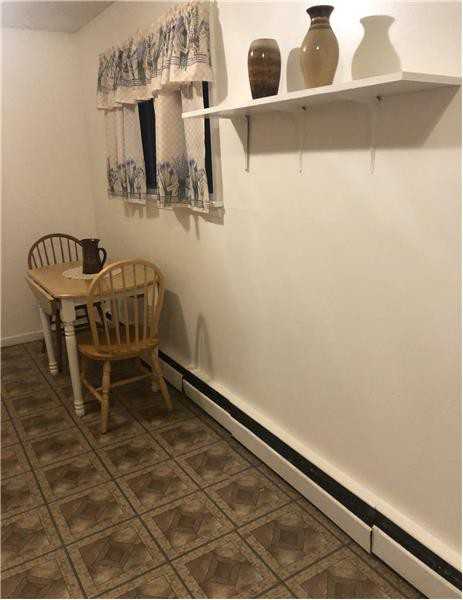 1462 Crittenden Rd - Photo 4 of 17