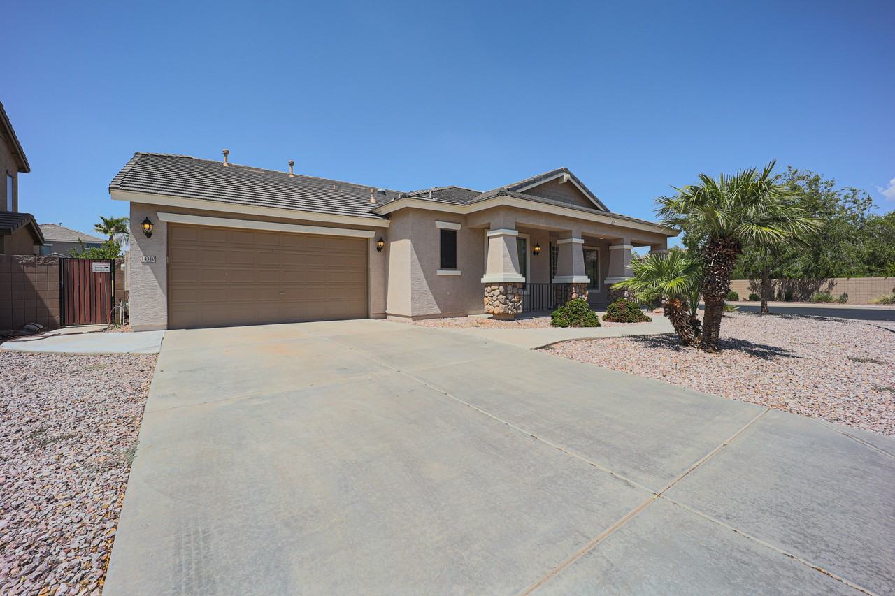 14310 W Mauna Loa Ln - Photo 2 of 35