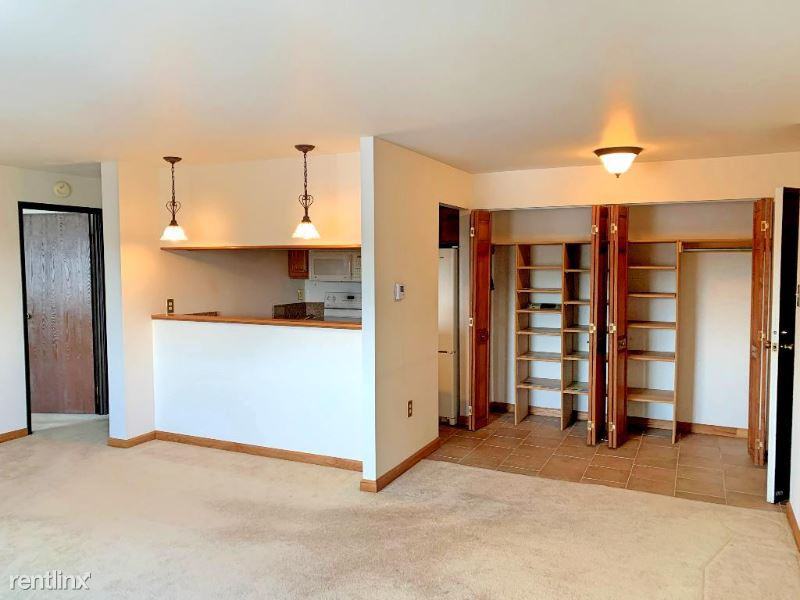 1001 1001 Grandview Ave 1008 - Photo 2 of 10