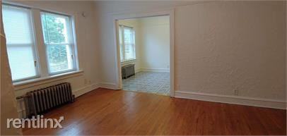 4522 4522 W Burleigh St 5 - Photo 2 of 8