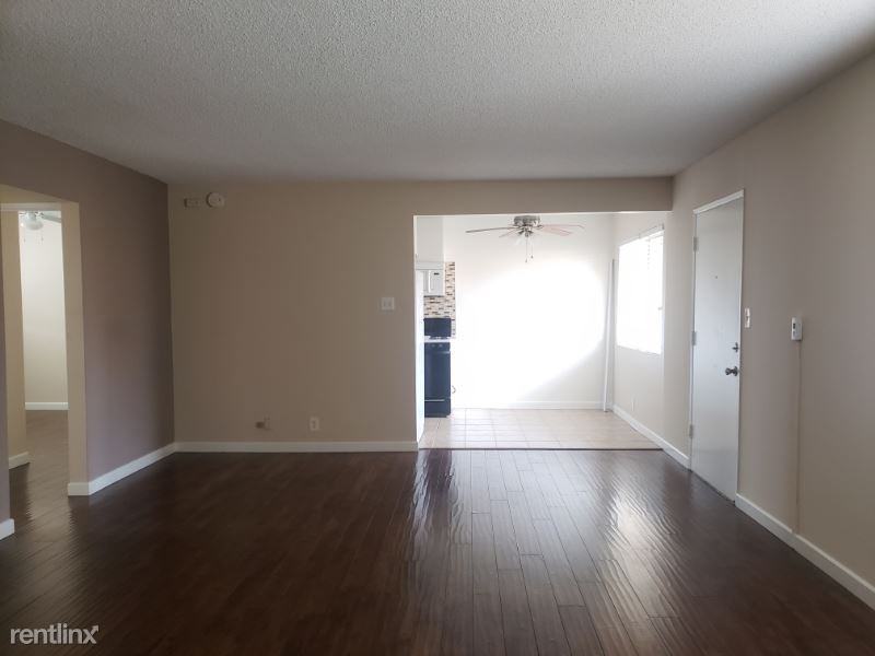 3701 Emerald St - Photo 3 of 14