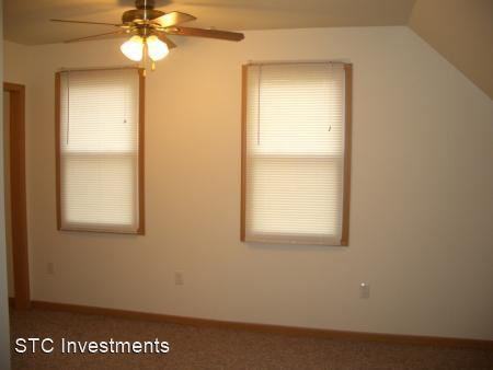 1115 E Jefferson St - Photo 2 of 10