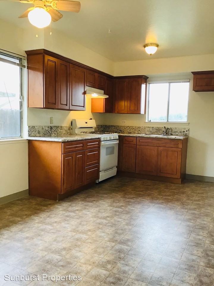 6005-6007 Rye Way - Photo 2 of 10