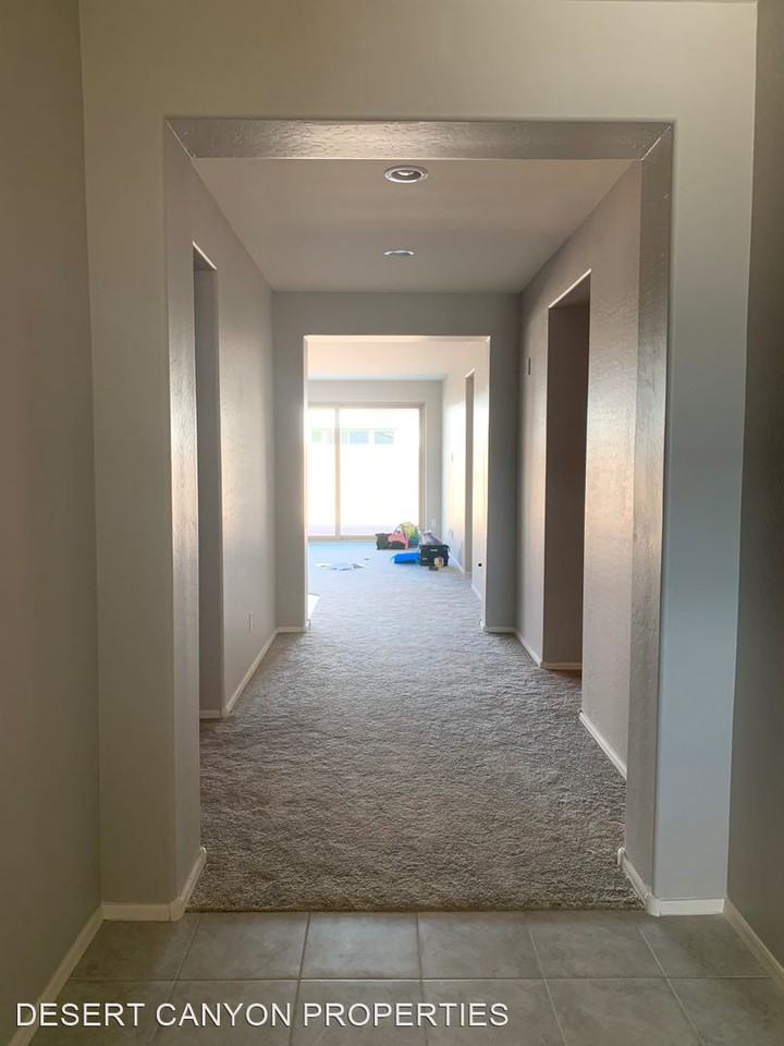 22560 E Via Estancia - Photo 3 of 31