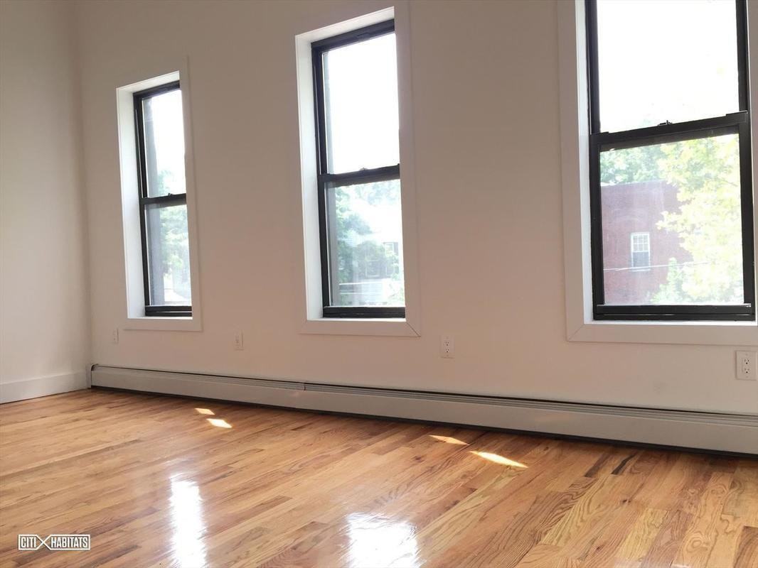 295 Arlington Ave #2 - Photo 3 of 5