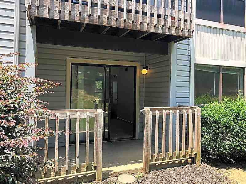 11175 Harrowfield Rd - Photo 3 of 12