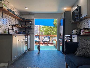 1600 Palmyrita Ave - Photo 3 of 16