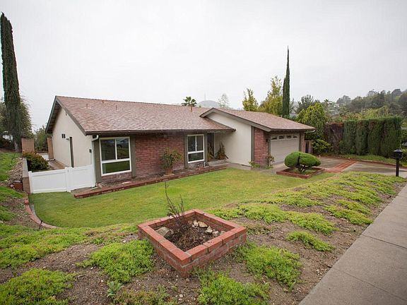 3266 Kirkham Dr - Photo 2 of 25