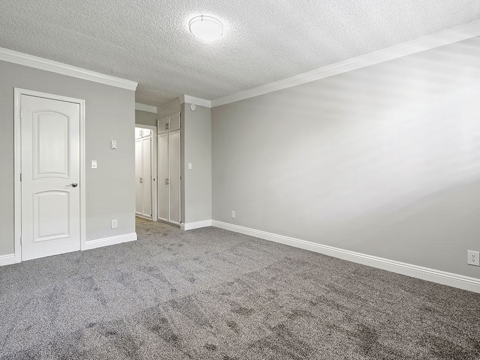 Rose North - Photo 7 of 29