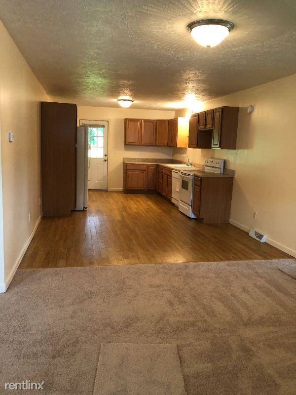 331 N Main St - Photo 2 of 16