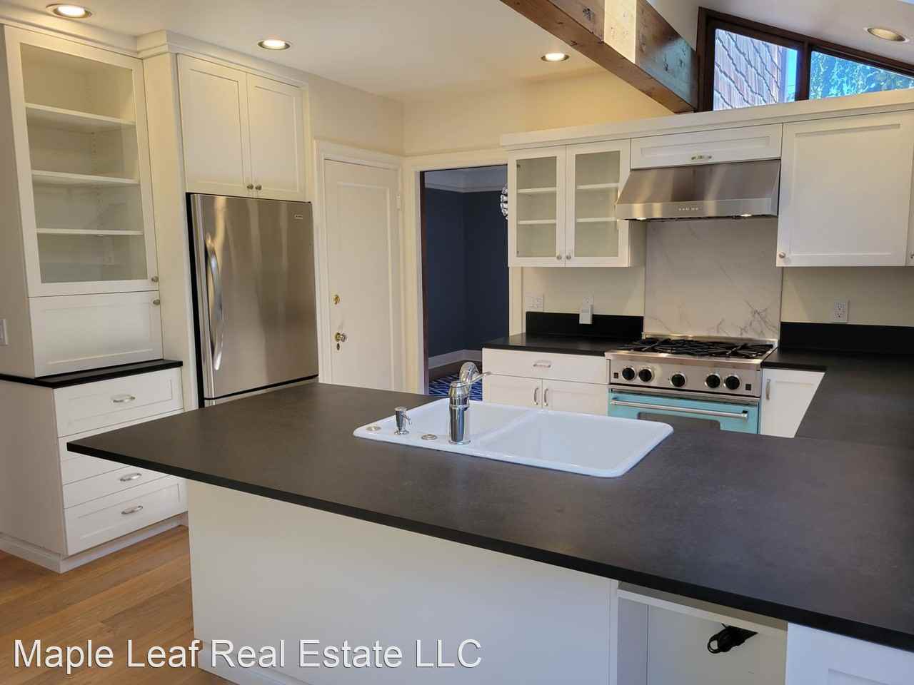 2025 Boyer Ave E - Photo 3 of 44